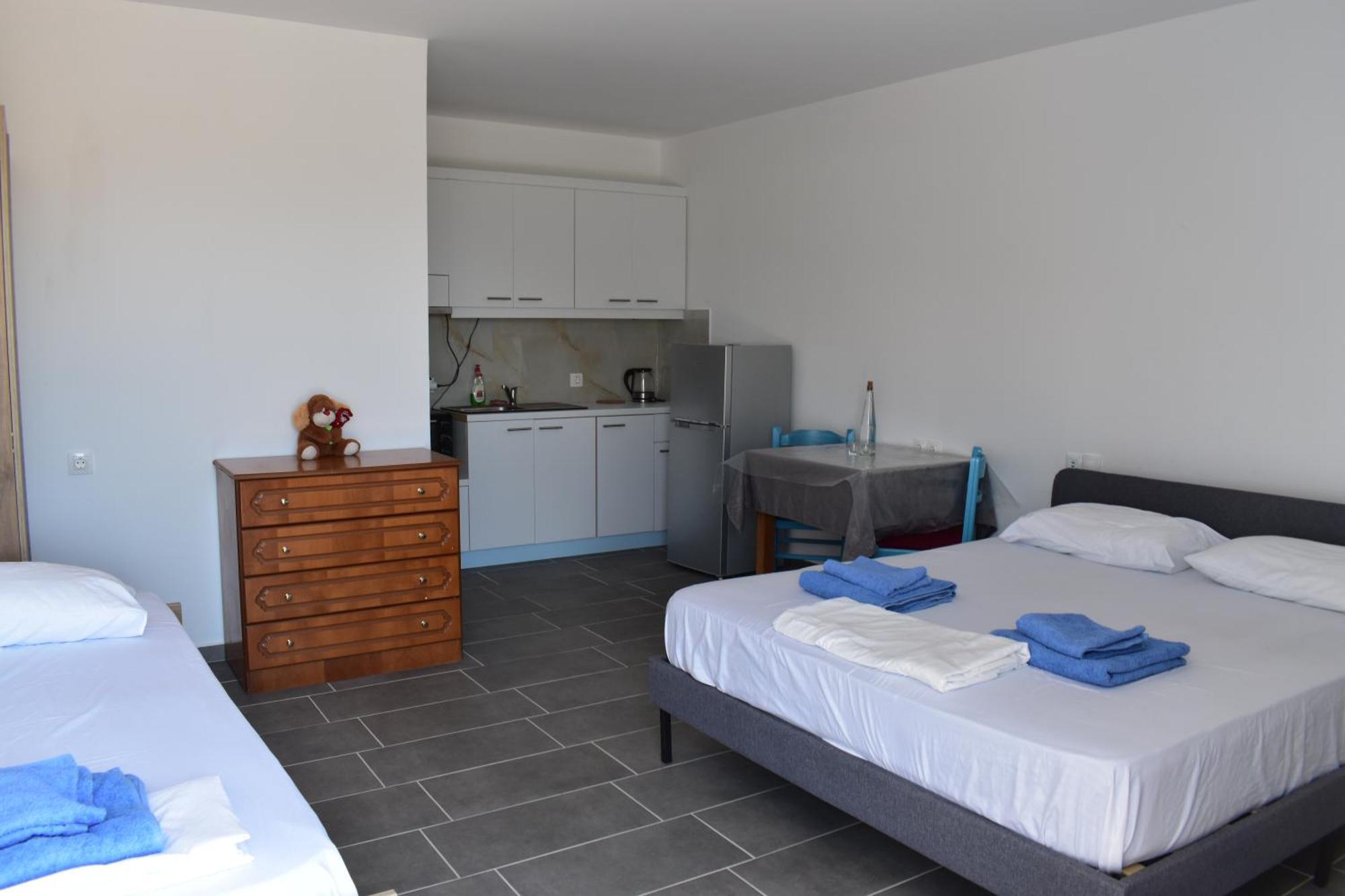Anastasias Apartments Sarandë Exteriör bild