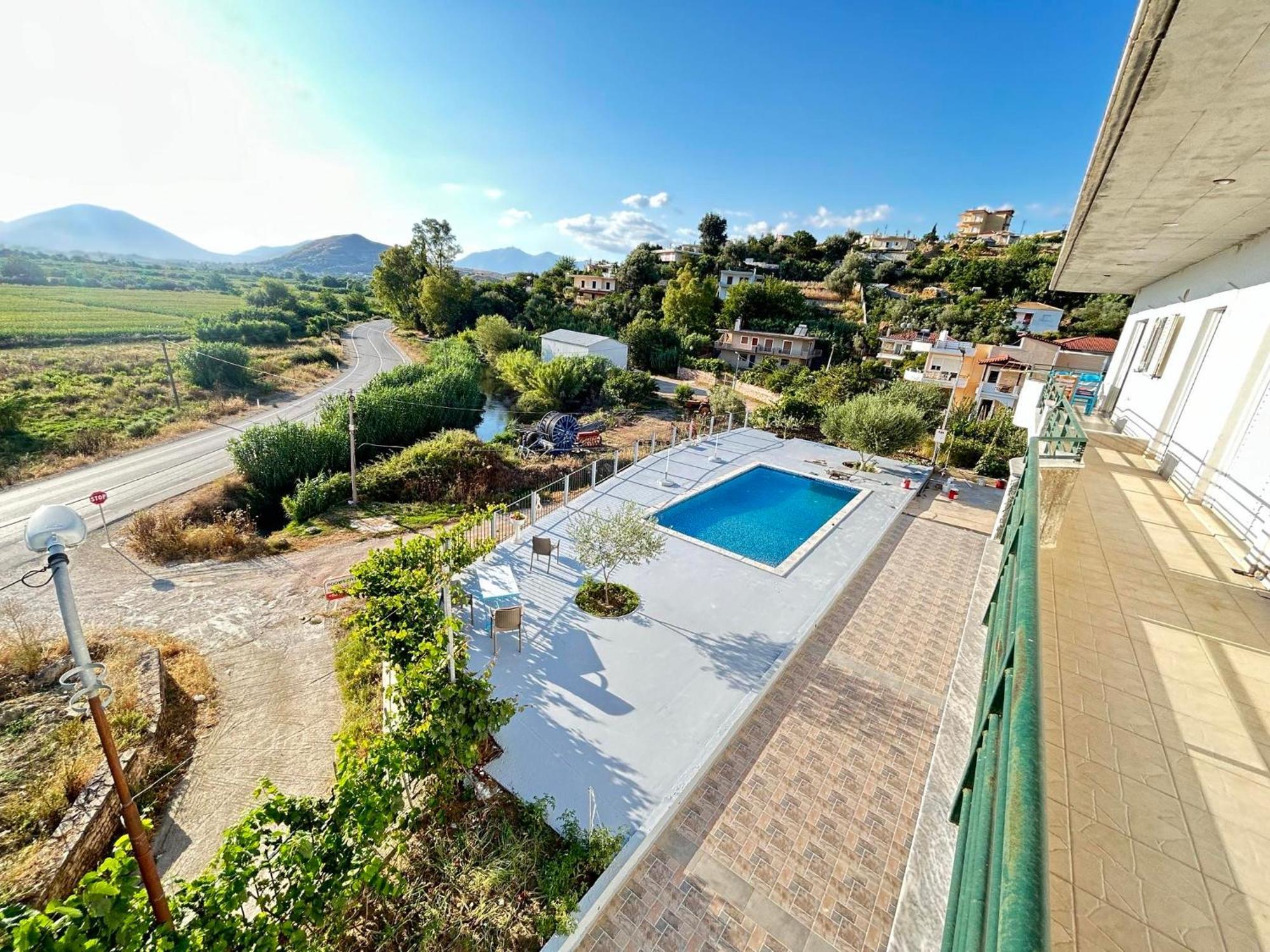 Anastasias Apartments Sarandë Exteriör bild